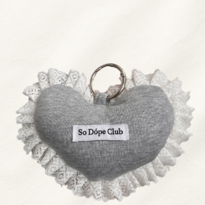 So Dópe｜Grey Heart Keychain