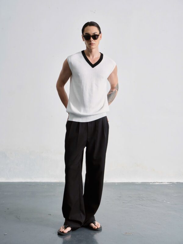 MAVERIK STUDIO｜MAVERIK® V-NECK KNIT VEST ( WHITE )