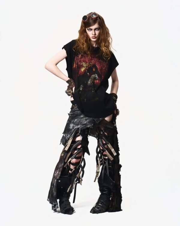 UNKRUSH_0568_776d9bb8-7bbf-4c5a-9065-6979c44ce22d UNKRUSH KINGDOM - TEE