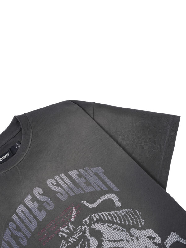 HOWS｜THE Unseen Horse TEE / LEAD GREY