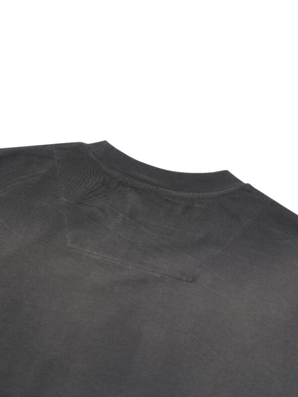 HOWS｜THE Unseen Horse TEE / LEAD GREY