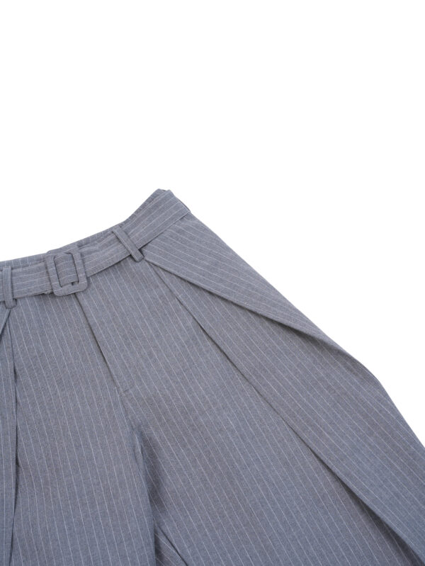 HOWS｜Silent Structure Pleated Pants WITH BELT / Striped GREY