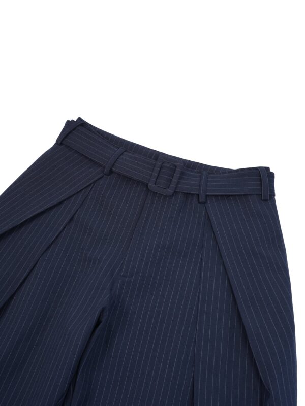 HOWS｜Silent Structure Pleated Pants WITH BELT / Striped NAVY