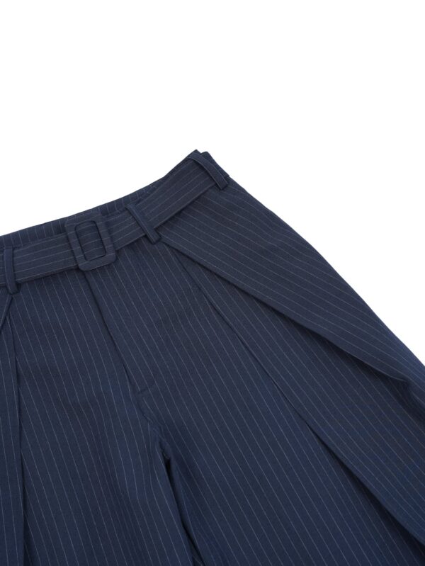 HOWS｜Silent Structure Pleated Pants WITH BELT / Striped NAVY