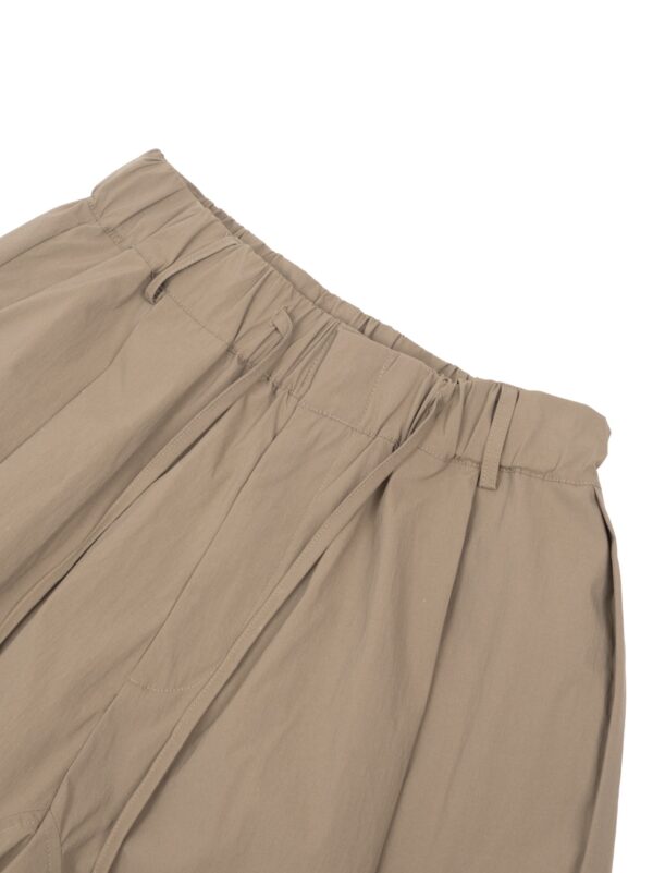 HOWS｜Nylon Windbreaker Short / Beige