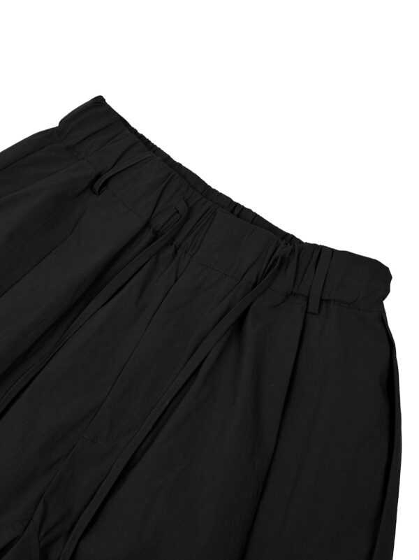 HOWS｜Nylon Windbreaker Short / Black