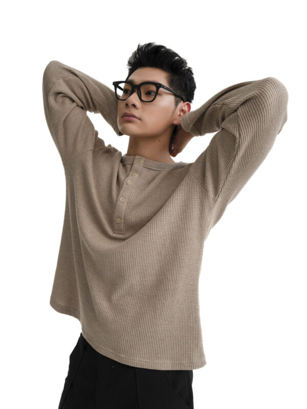 HOWS｜Waffle LONG Sleeve Henley / Camel