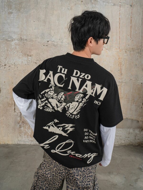 HOWS｜TU BAC DZO NAM TEE / Black