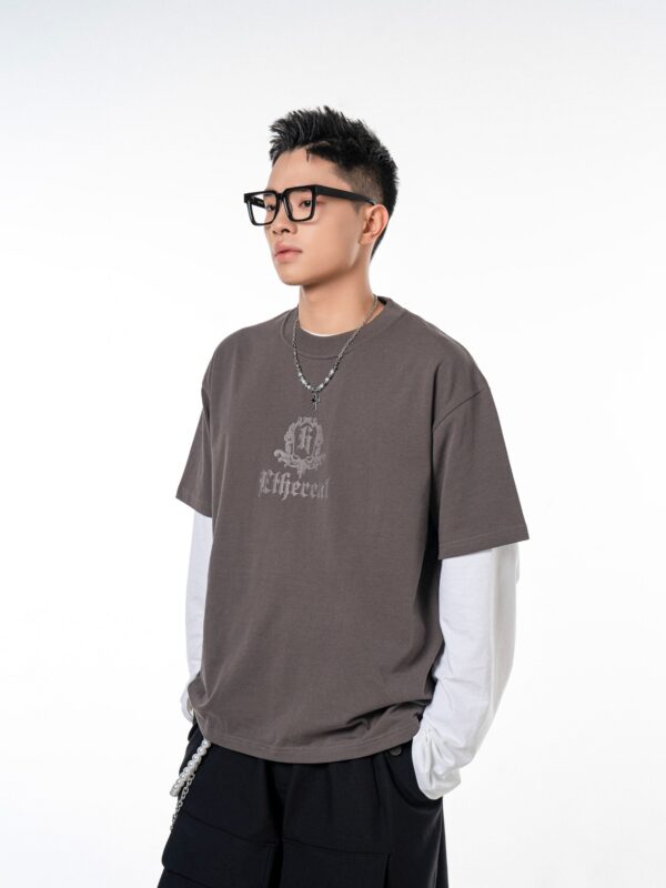 HOWS｜Ethereal TEE / LEAD GREY