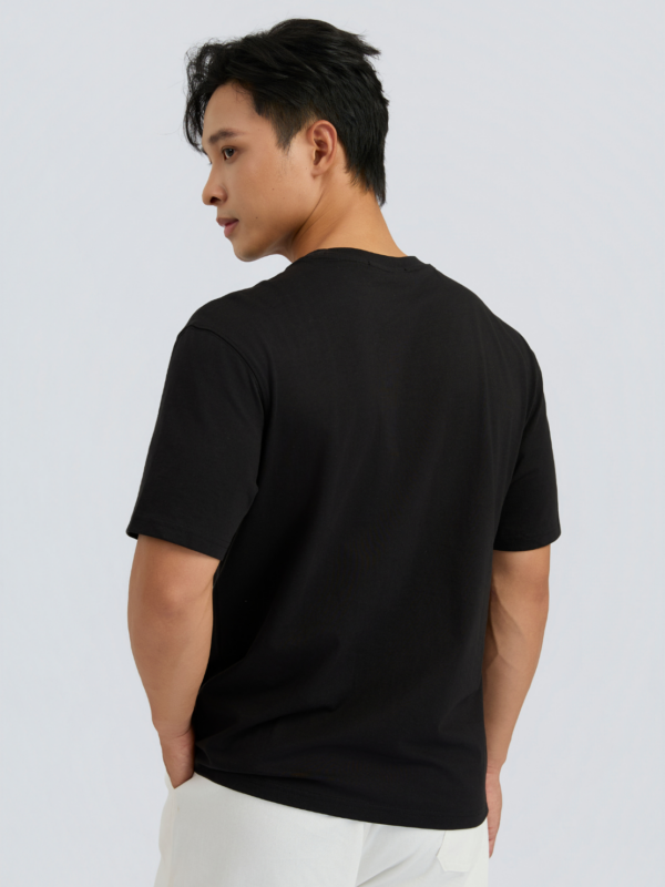 COUPLETX｜Tee Nam Explorer On The Street