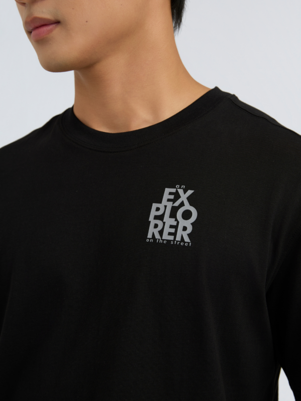 COUPLETX｜Tee Nam Explorer On The Street