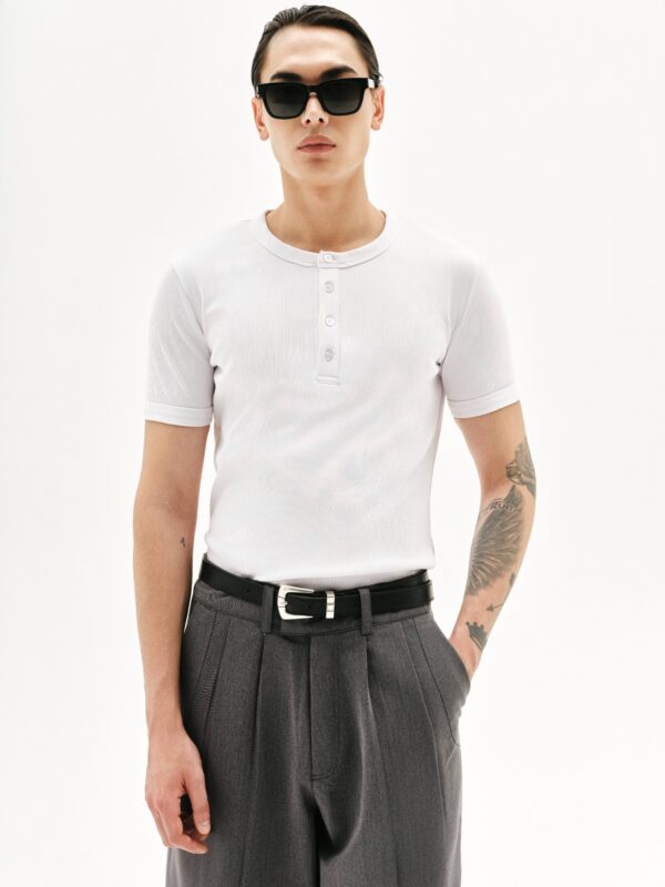 MAVERIK STUDIO｜MAVERIK® BUTTON RIB SLIM FIT T-SHIRT ( WHITE )