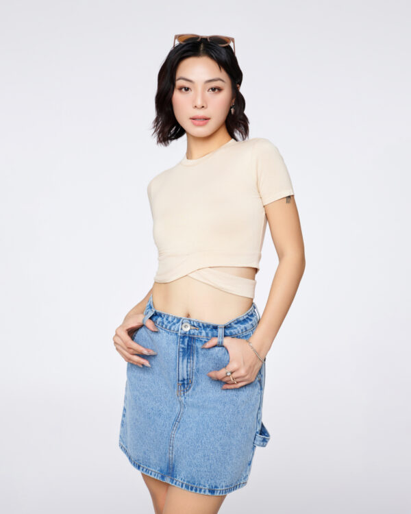 women_be-dam__2__2a3f49cd9d284ae79a44a602a1a629f6 COUPLETX|Tee Nữ Croptop Banana Kiểu Thắt Dây