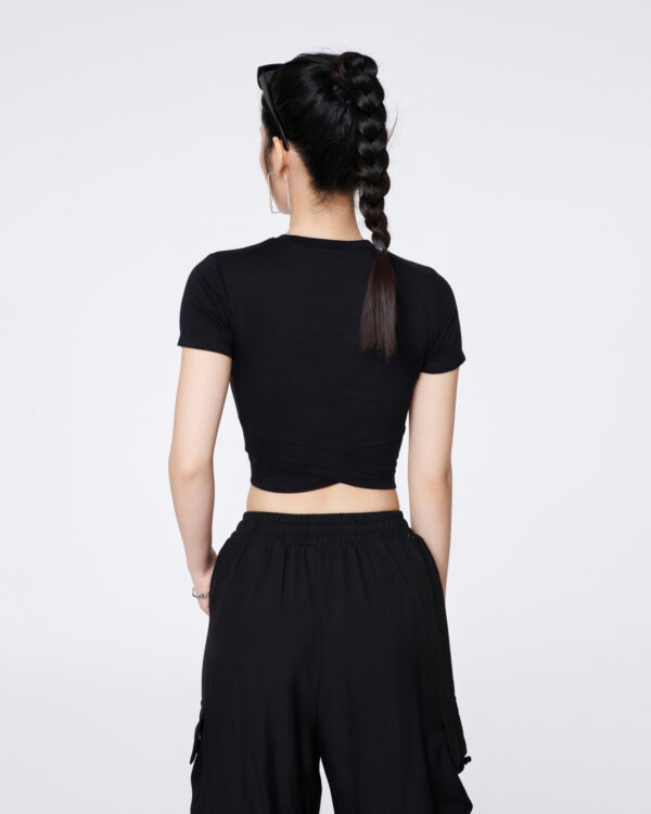 women_den__8__3c3e7ecc6b8741408e6ba5a9718da5b0 COUPLETX|Tee Nữ Croptop Banana Kiểu Thắt Dây