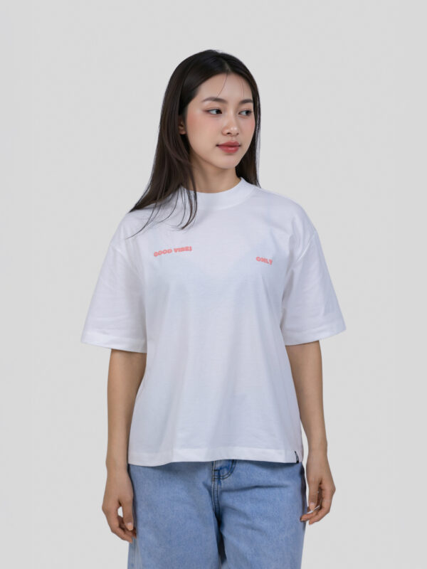 COUPLETX｜Tee Nữ Relax Boxy Typo Good Vibes