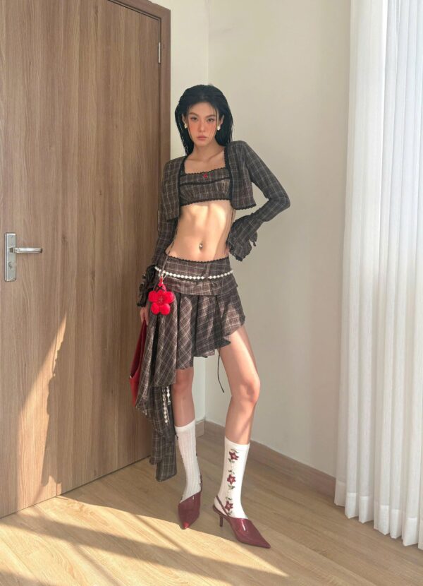 So Dópe｜Noire Croptop